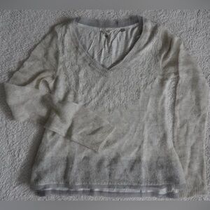 Knitted & Knotted Anthropologie Elegant Gray V-Neck Sweater Size XS Boho style